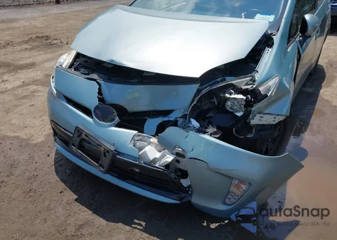 2015 Toyota Prius Two z USA, uszkodzony, nr VIN JTDKN3DU9F1960588